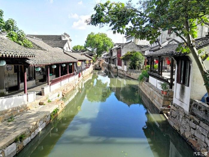 德约科维奇在澳网比赛中喝的神秘水，被人扒出来了